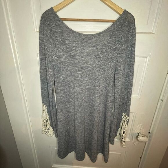 Hayden Dress w/ Lace Sleeve Detail and Cross Back - Picture 4 of 9